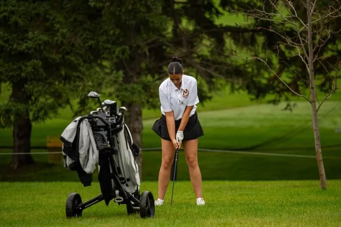 Women's Golf Wraps Up Two-Day Sword and Shield Invite