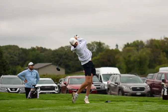 Munson Leads Cougars to Third-Place Finish at Sword and Shield Invite