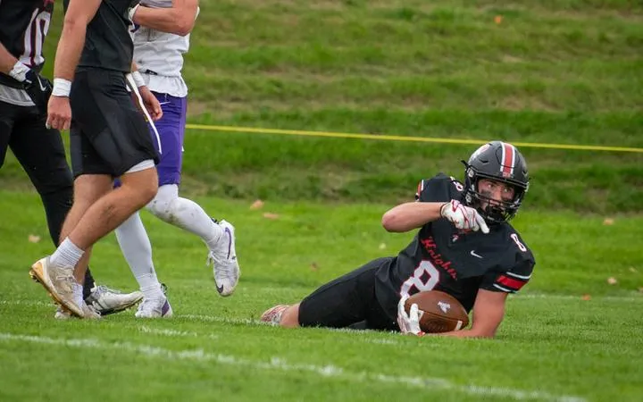 Football comes up short on Homecoming