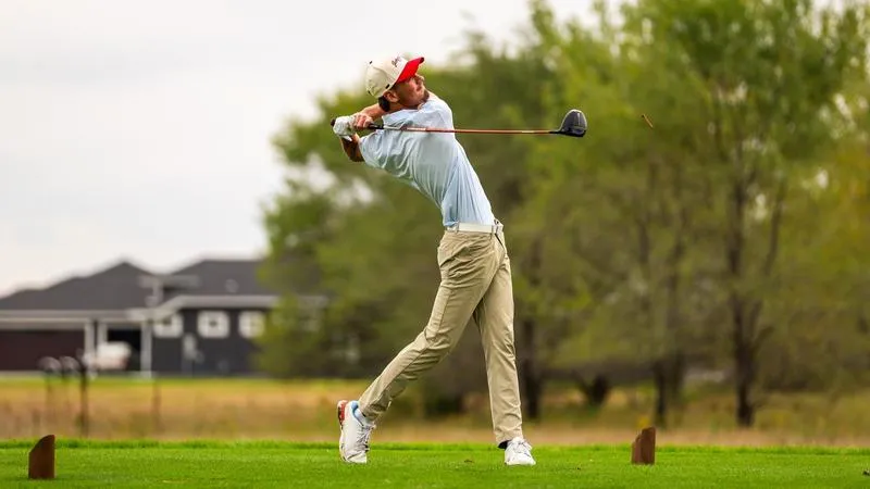 SJU's Lead Grows to Four Shots at Twin Cities Classic