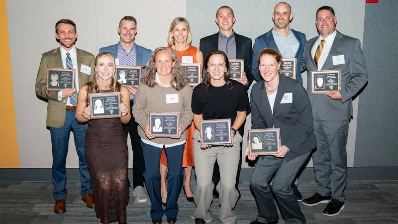 Ten inducted into St. Olaf Athletics Hall of Fame on Friday