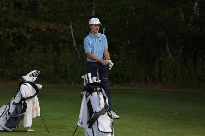 Men's Golf Places 15th at Twin Cities Classic Behind Berg's 68