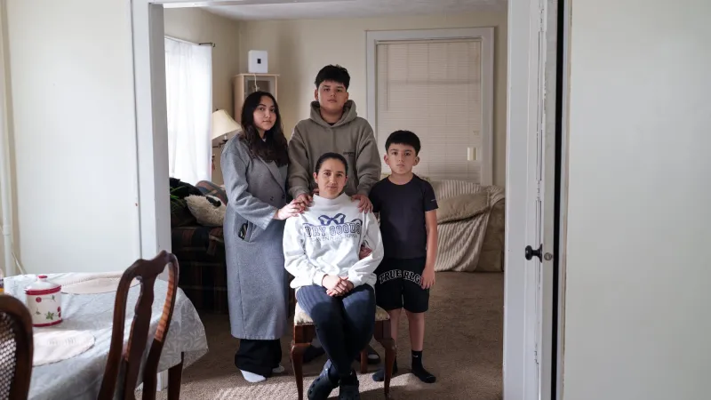 Minneapolis family shares story of ICE detainment