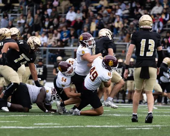No. 18 UMD Football Battles No. 22 Wolves in Homecoming Clash