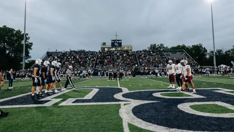 PREVIEW: No. 16 Royals Look To Rebound Against Augsburg on Homecoming/Family Weekend