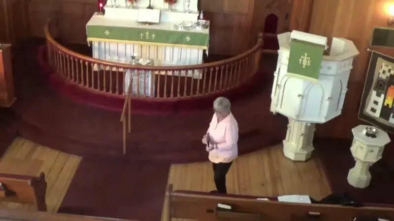 Sunday worship at West Lake Johanna Lutheran church (VIDEO)