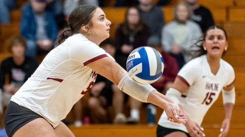 Pipers Fall to Saint Mary's in Three Sets