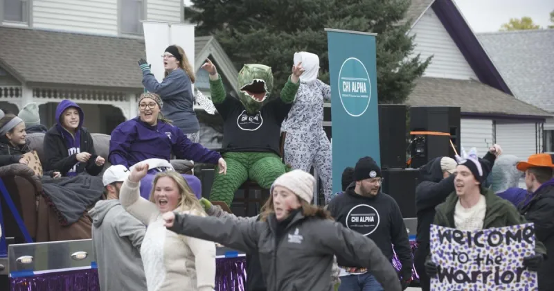 Winona State University homecoming parade lineup