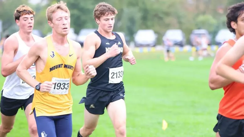 Sedelmyer and Schwalbe pace SMSU cross country squads at Dordt Classic