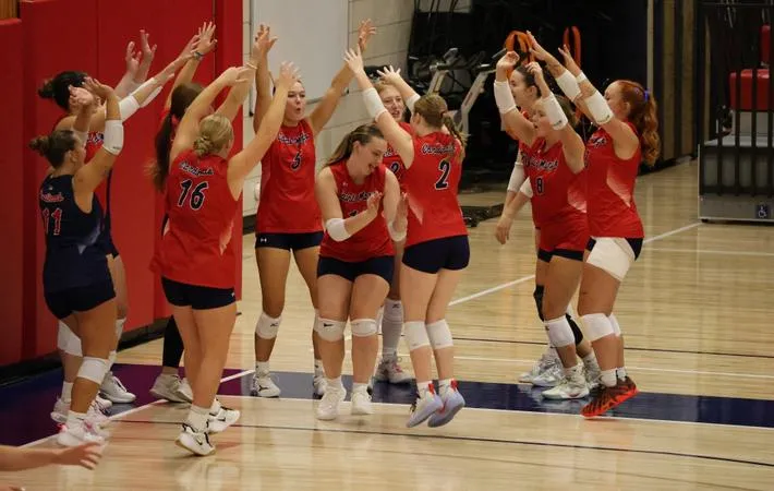 Volleyball Takes Down Vikings at Home