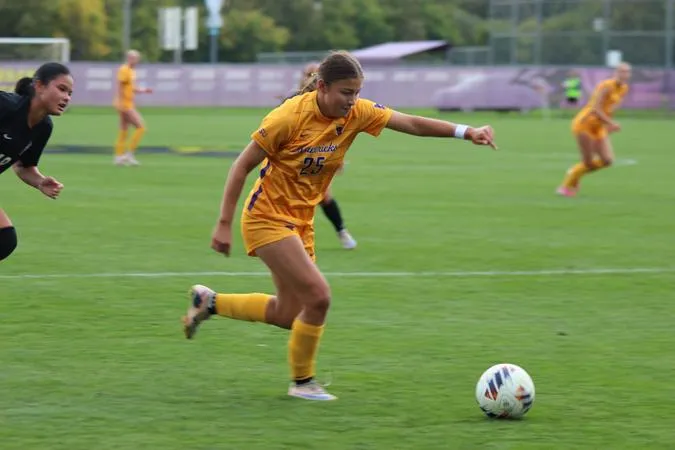No. 3 Mavericks Wrap Up Regular Season Home Schedule Against Dragons and Golden Eagles