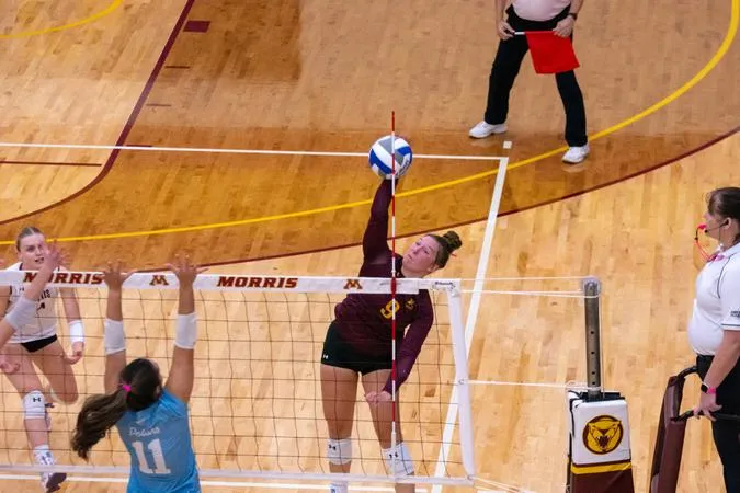 Cougar Volleyball Heads East for a Pair of Matches
