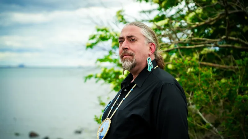 Sam Zimmerman paints his North Shore roots