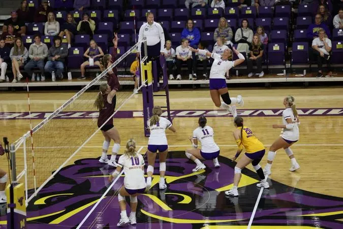Mavericks Secure Victory Against Jamestown in Four Sets