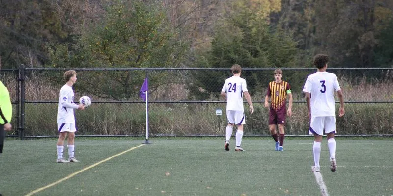 Polars Continue to Battle in Road Match at Superior