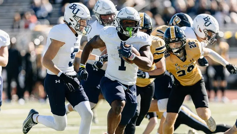 No. 15 Royals Score School-Record 82 Points In Rout of Oles