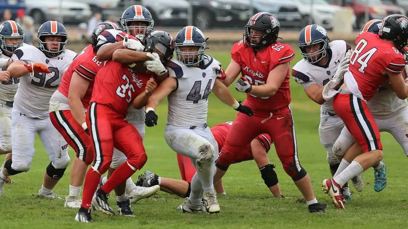 Football: Scots Lose MIAC Clash at Augsburg, 27-17