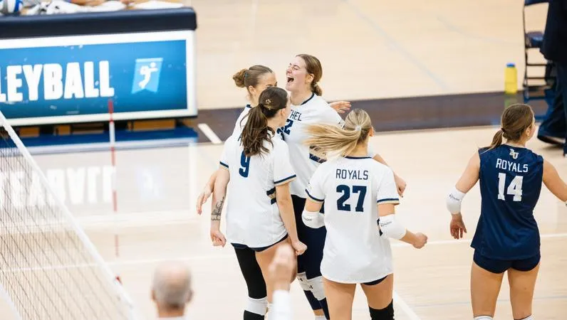 Royals Stay Perfect in MIAC Play With Four-Set Victory at Gustavus