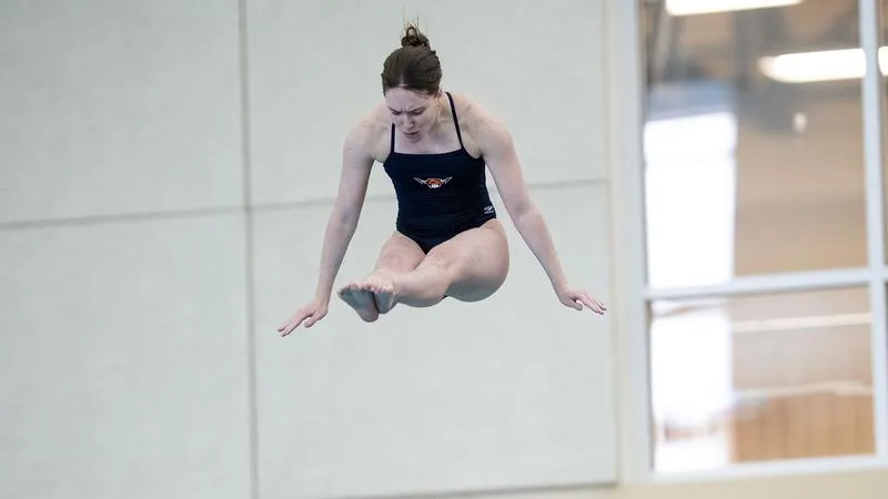 Women's Swimming & Diving: Macalester Opens Season at MIAC vs. WIAC Border Battle