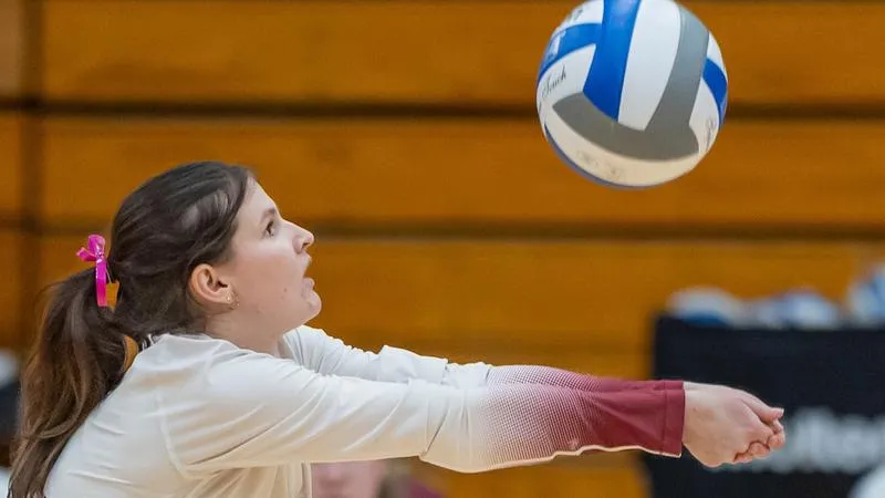 Pipers Drop Two Games to WIAC Opponents Whitewater and River Falls