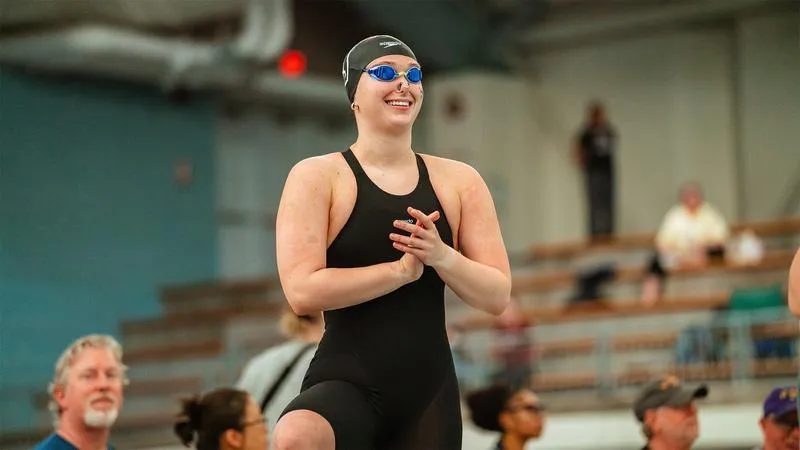 Swimming and diving teams start season by placing third at MIAC/WIAC Invite