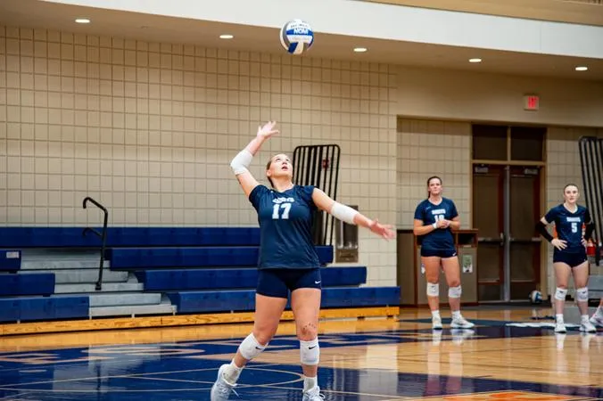 Volleyball Snaps Skid with Four Set Win Over Minnesota Morris