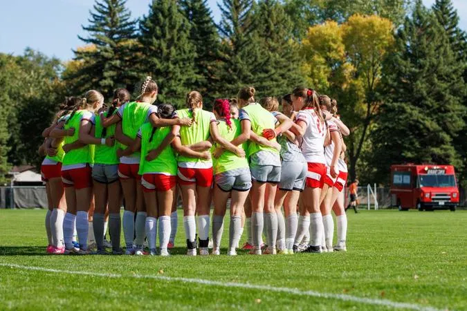 MSUM Grounded by Huskies