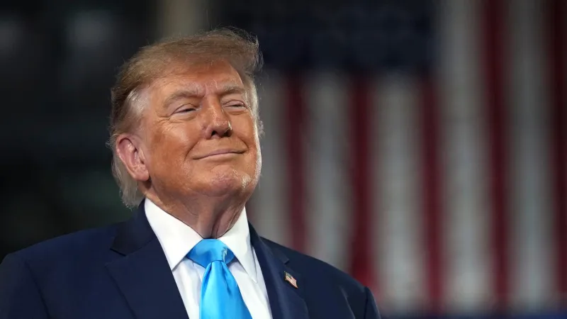 Trump's new pitch for Republican candidates - they're really good looking