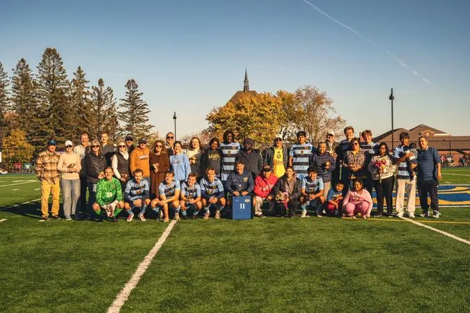 Men's Soccer Edged by Minnesota Morris on Senior Day