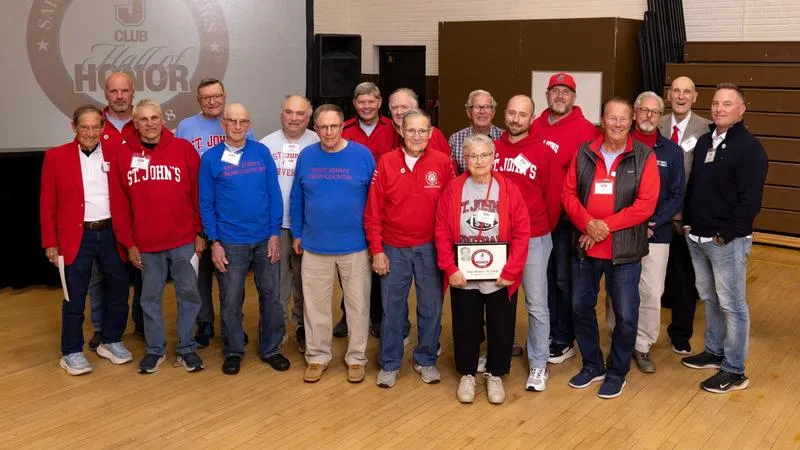 Class of 2026 Takes Their Place in SJU J-Club Hall of Honor
