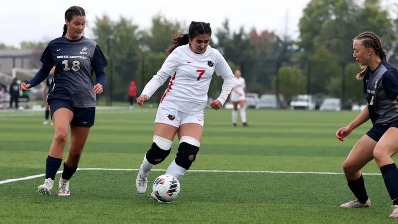 Women's Soccer Falls 2-1 at UM-Morris