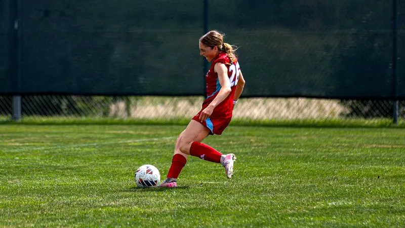 Last-Second Heroics Land Soccer a Draw at St. Olaf