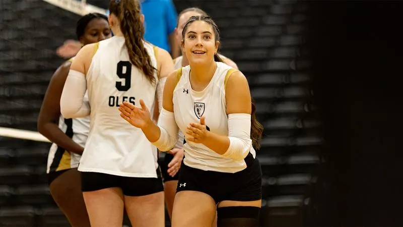 Volleyball nears top 25 in AVCA national poll