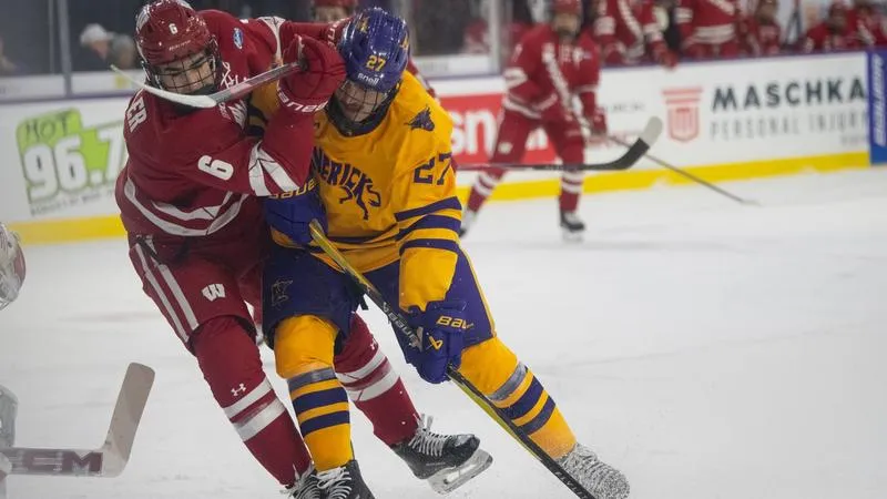 Home-and-Home Series vs. St. Thomas Awaits Mavericks