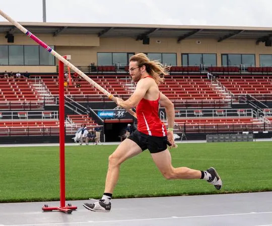 Gleason Sets New School Record, Clinches Spot in NCAA National Championship Meet