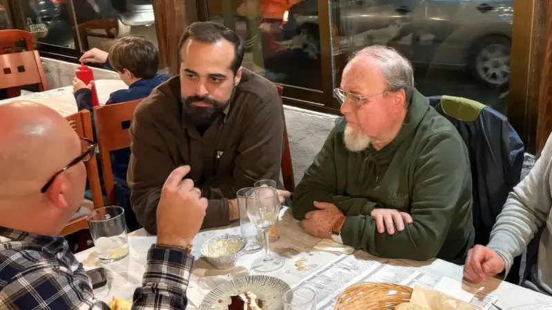 Creative ministry in Spain defines IMB missionaries' gospel work