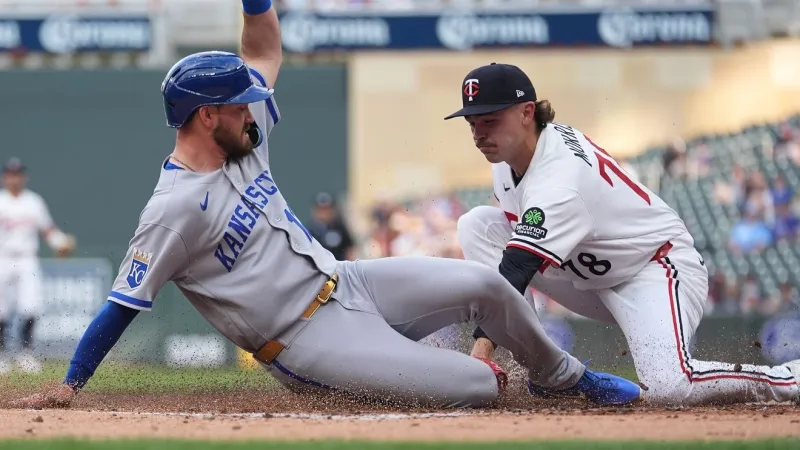 Josh Rojas has 2-run single as pinch hitter in Royals debut as Kansas City tops Twins