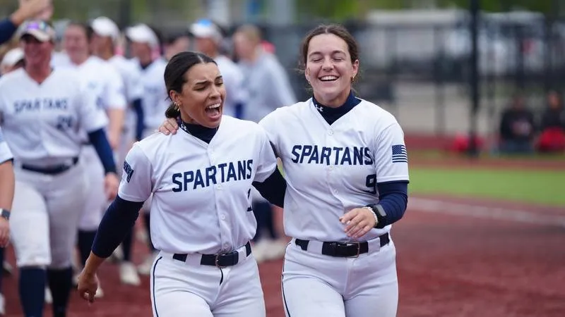 Leigraf, Johnson Selected to NFCA All-America Second Team