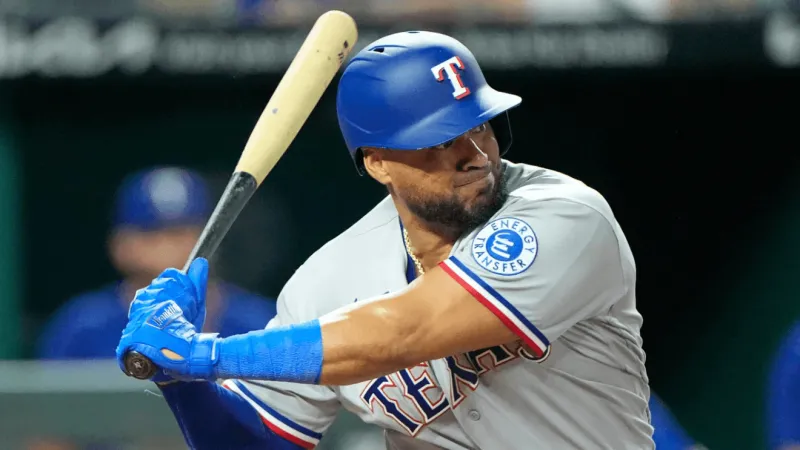 Daz and Burger lead the Rangers to a 6-4 win over the Royals in 10 innings