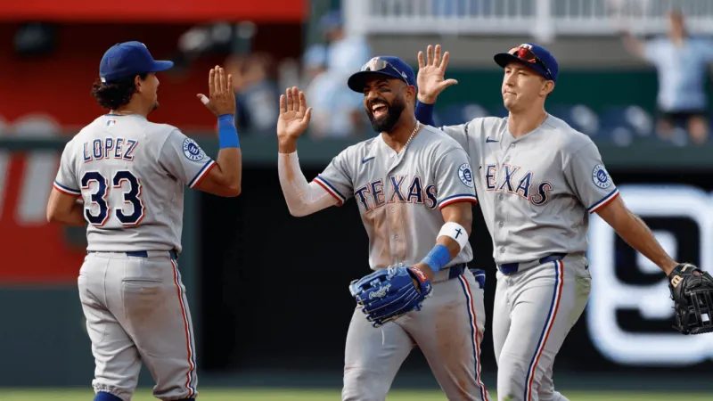 Seager homers as Rangers top Royals 4-2 to reach .500 for the first time since May 1