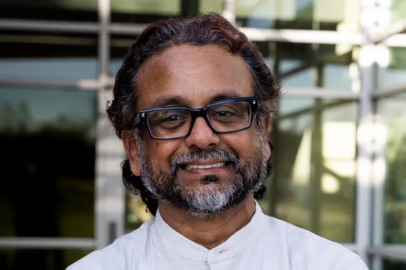 Professor's research proposal accepted for experiment at top French lab