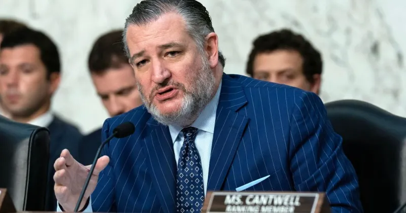 College sports bill clears a key Senate hurdle despite SEC, Big Ten opposition
