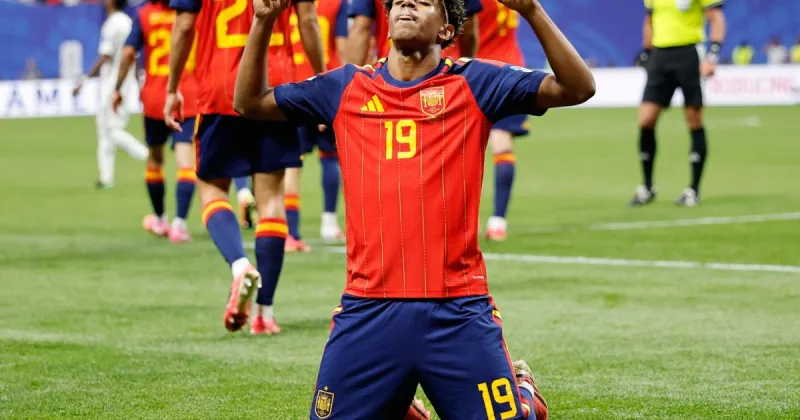 Yamal scores 10 minutes into his first World Cup start and gives Spain liftoff