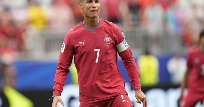 Cristiano Ronaldo roars back in big Portugal win; Ghana holds England to scoreless draw