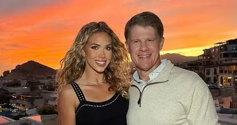 Kansas City Chiefs CEO Clark Hunt Clearly Wants To Make Fans Giggle