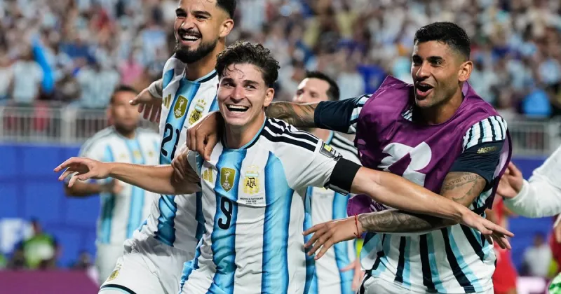 Alvarez's 112th-minute goal helps lift Argentina past Switzerland 3-1 and into World Cup semifinals