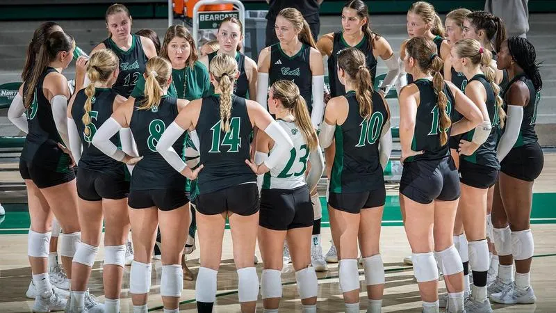Bearcat volleyball posts 3.87 GPA; claim AVCA Team Academic Awards