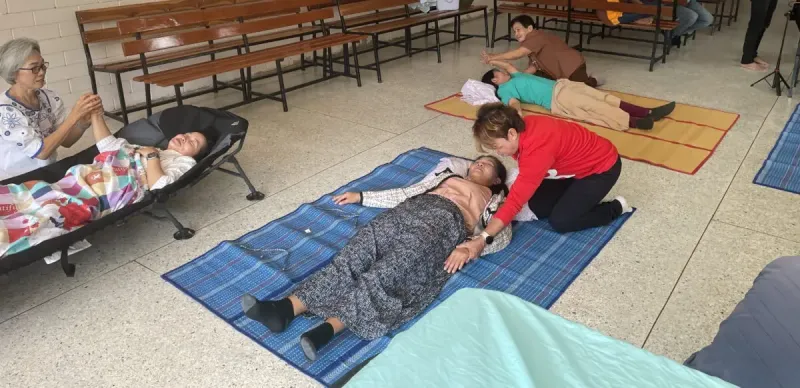 Physical therapy training opens doors to share the gospel in Nigeria, Thailand