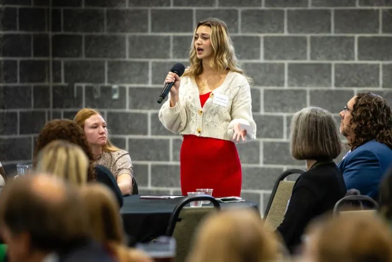 Blog: What Does a Communications Major Do? Key Courses and Projects