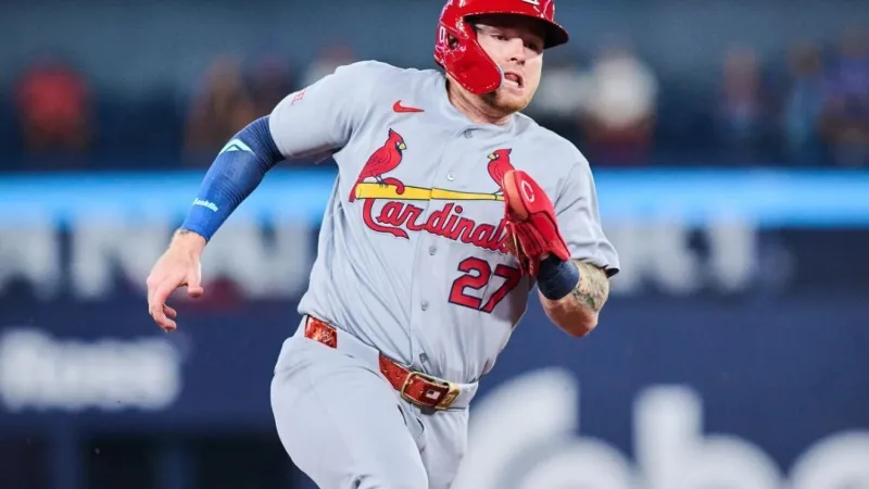 Fermin's tiebreaking hit in 4-run 9th helps Cardinals beat Blue Jays 5-1